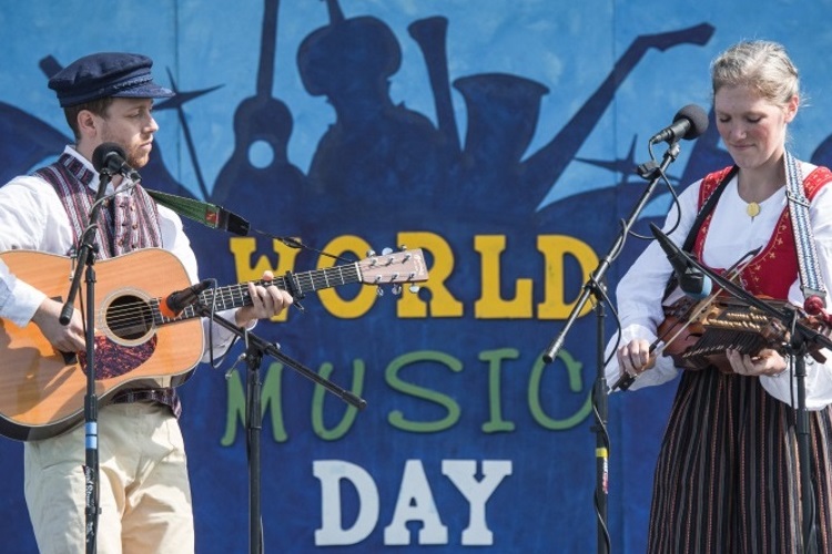 World Music Day 2017 Main Stage Artists Justin Nawn and Bronwyn Bird